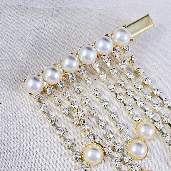 "Finesse" Gold Pearl Drop Hair Clip - Picture 3 of 3